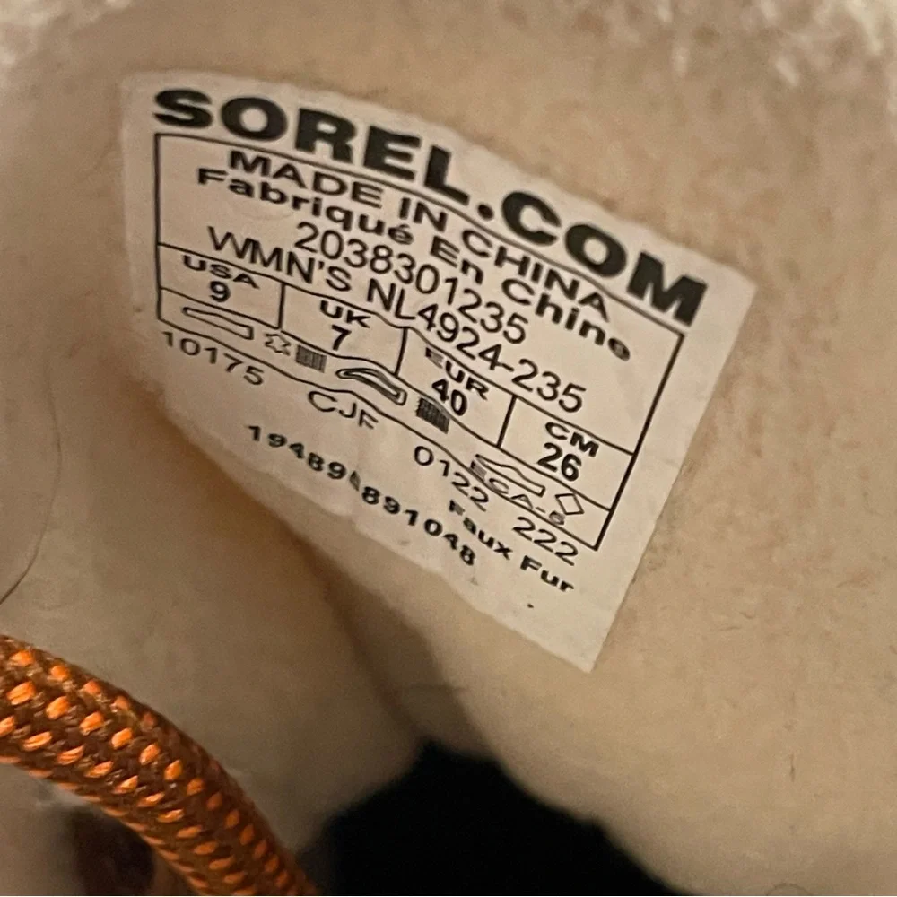 NEW! Sorel Women’s Evie -SZ 9- Cozy Tan Lace-Up Wedge Platform Ankle Booties
